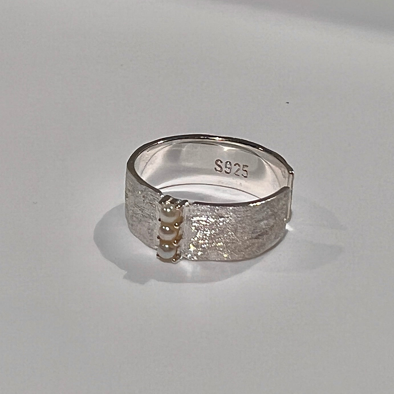«LUNAR PEARL TEXTURE RING»- Sterling Silver Textured Band Ring with Mini Pearl Accents