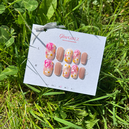«PEACHY DAISY GLOW»- Pink Cat Eye Press-On Nails with Floral Design & Mini Daisies