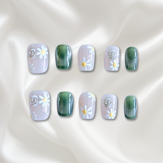«SUMMER BLOOM CAT EYE»- Green Cat Eye Press-On Nails with Daisy Accents, Fresh Floral Design for Spring