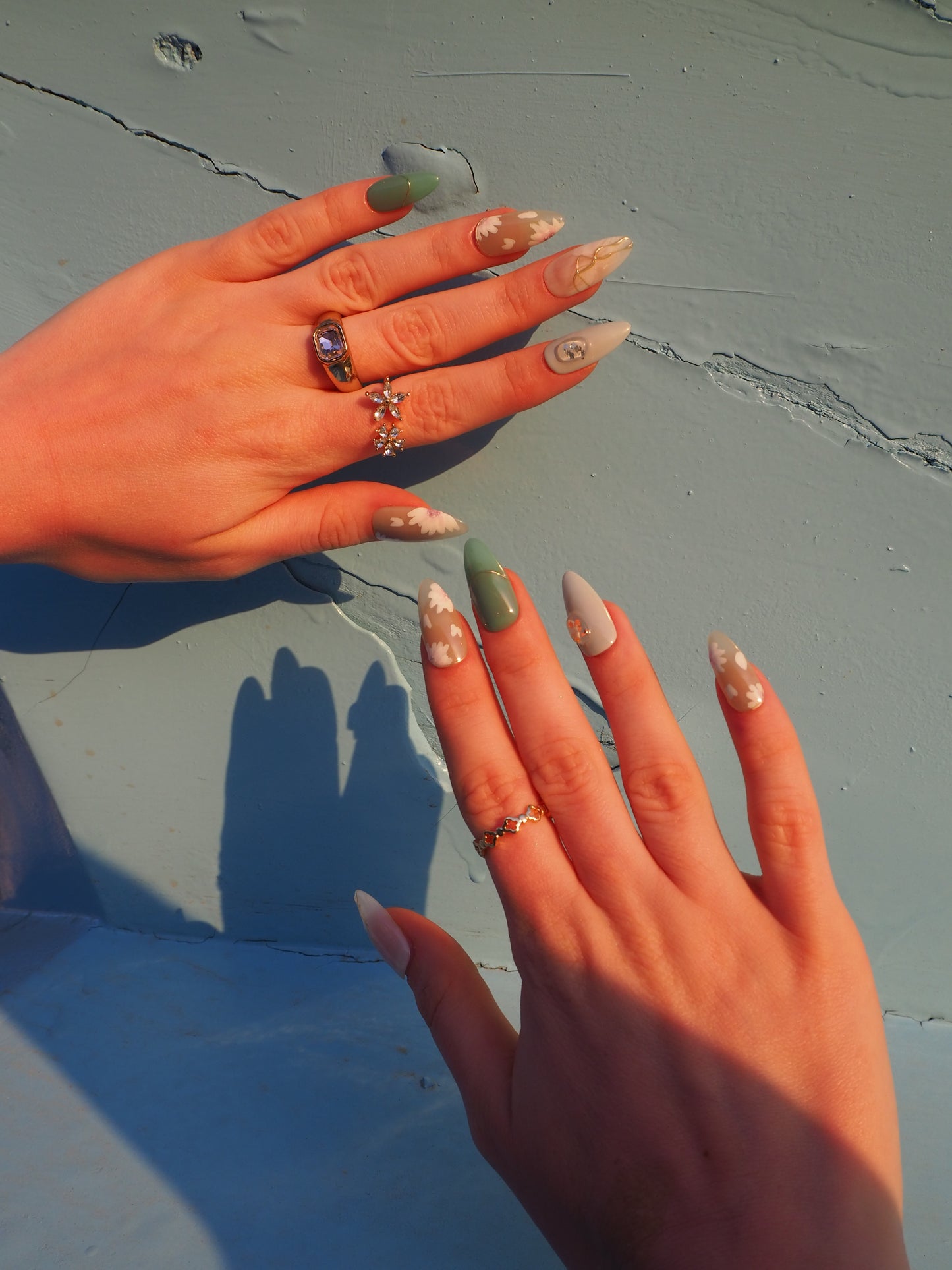 «MINT BLOOM NAILS»- Pastel Blue Green Press-On Nails with White Floral and Gold Line Accents