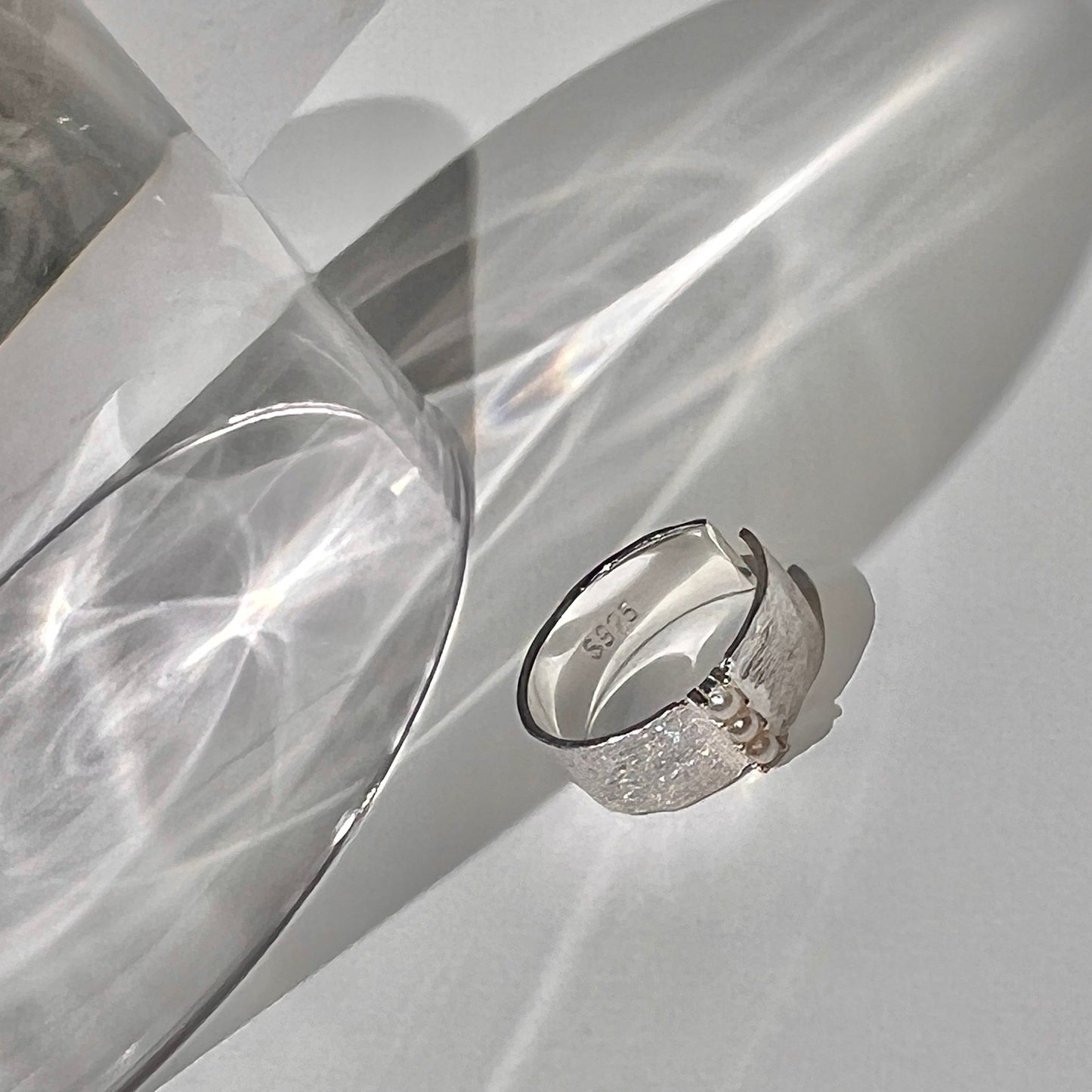 «LUNAR PEARL TEXTURE RING»- Sterling Silver Textured Band Ring with Mini Pearl Accents