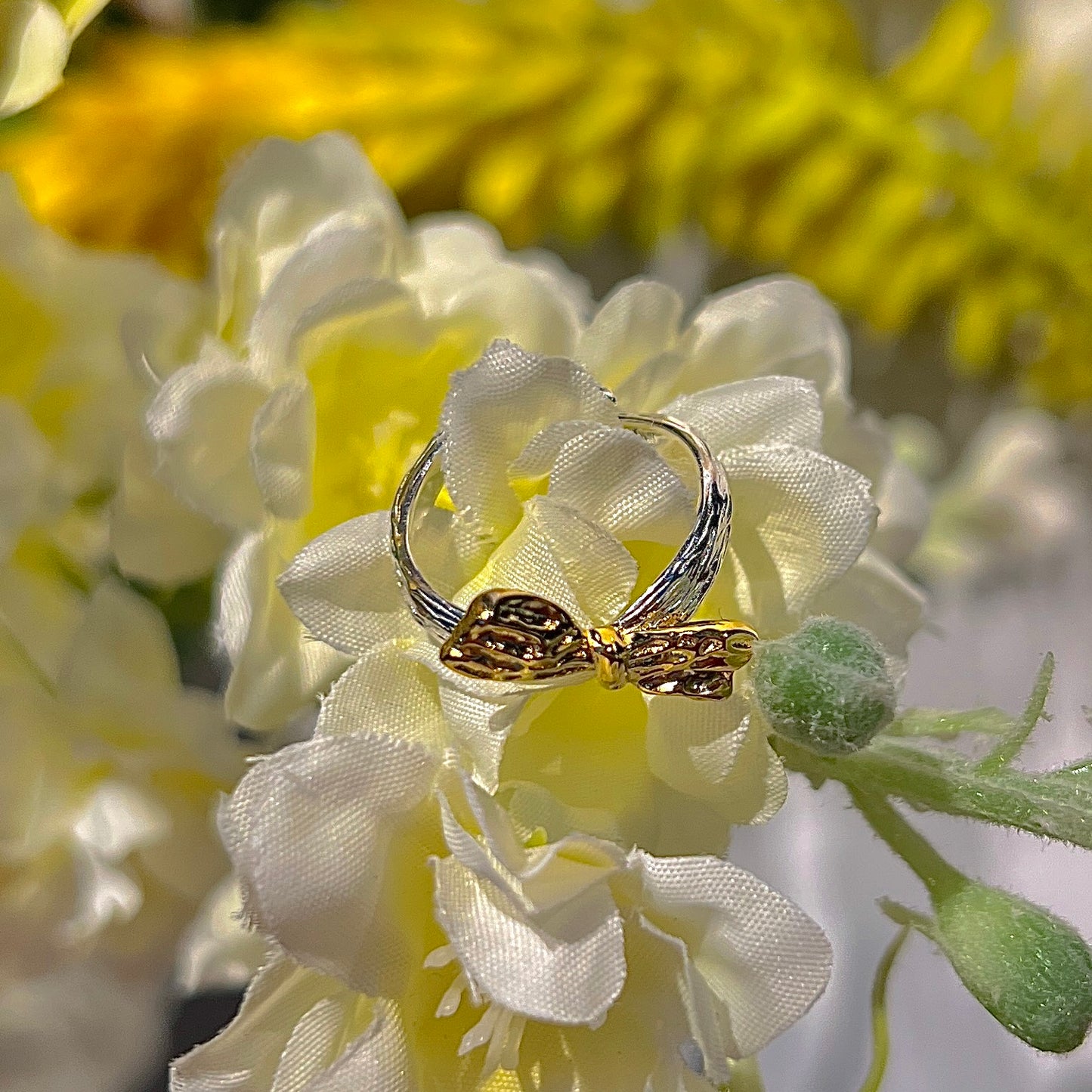 «GOLD BOW RING» — Adjustable Sterling Silver Band with Textured Gold Bow