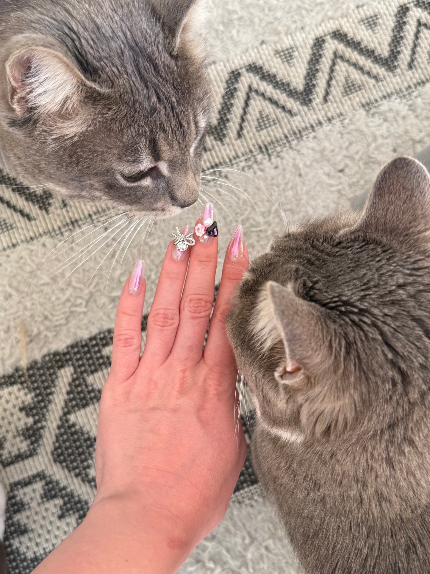 «ROSY PEARL DREAMS»- Lavender Sparkle Press-On Nails with 3D Rose, Pearls & Bows, Blush Nails