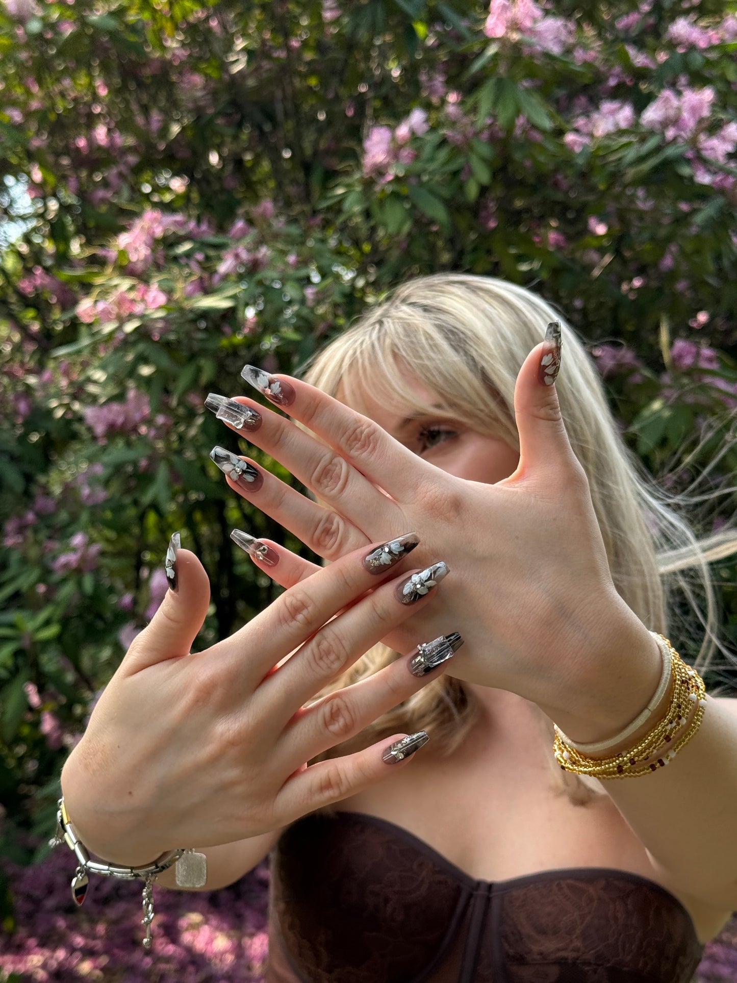 «MIDNIGHT BLOOM NAILS»– Hand-Painted Black Floral Press-On Nails, Elegant Glossy Black Base with Delicate White Flowers & Crystal Accents