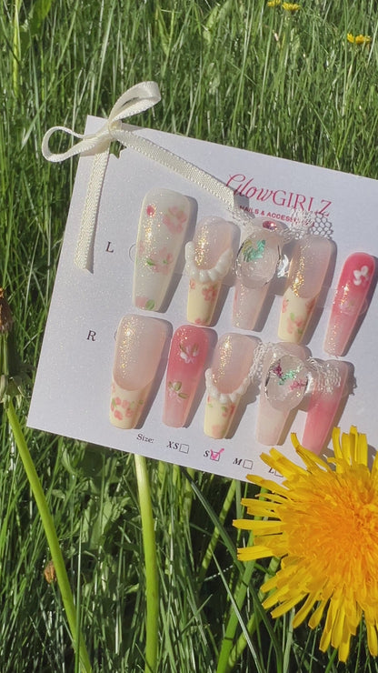 «BLOSSOM BREEZE OMBRÉ» – Pink Gradient Press-On Nails with Hand-Painted Floral Design, Spring & Summer Inspired